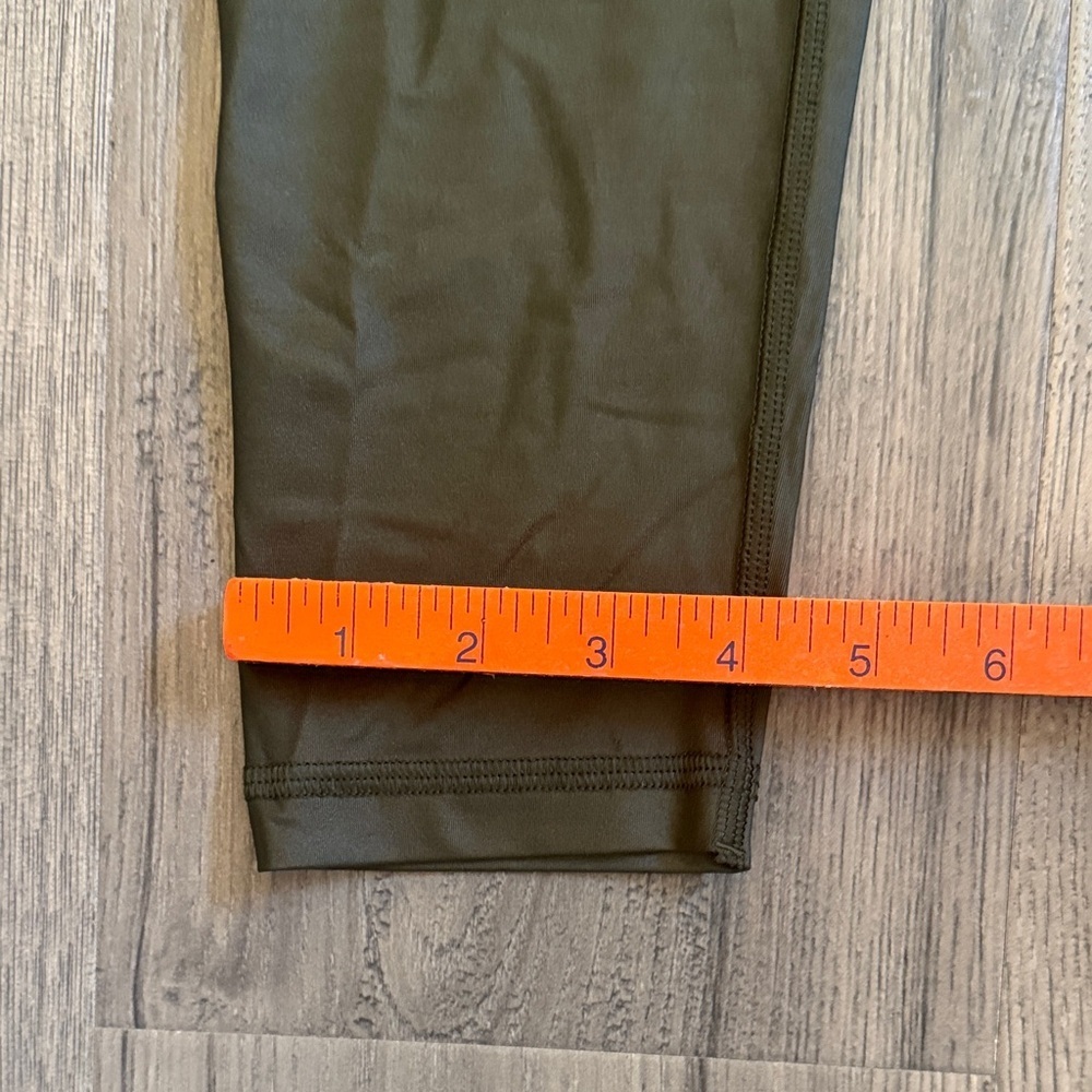 Victoria Sport Olive Leggings knockout by Victoria’s Secret - Picture 8 of 9